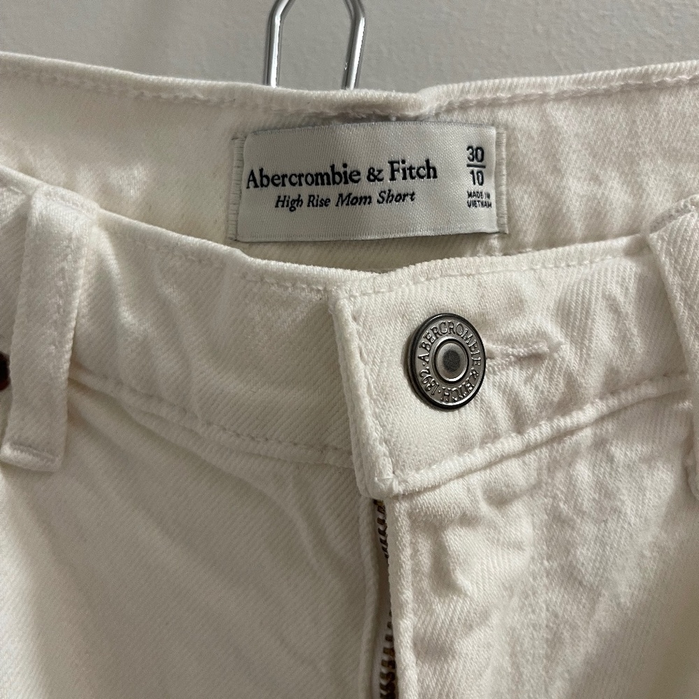 Abercrombie & Fitch High Rise Mom Shorts